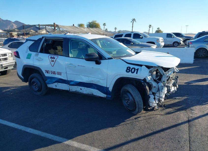 2021 Toyota Rav4 HYBRID LE (VIN 4T3LWRFV2MU027334) main photo