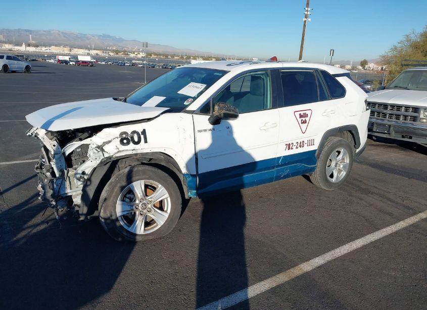 Photo 2 of 2021 Toyota Rav4 HYBRID LE (VIN 4T3LWRFV2MU027334)
