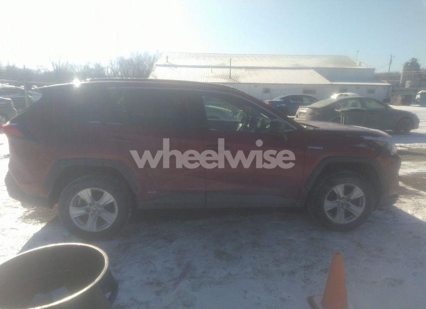 Photo 13 of 2021 Toyota Rav4 HYBRID LE (VIN 4T3LWRFV3MU043560)