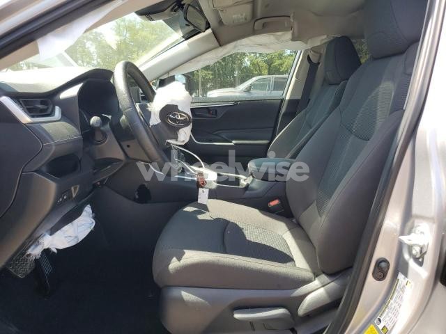 Photo 11 of 2025 TOYOTA RAV4 LE (VIN 4T3LWRFV3SU187140)