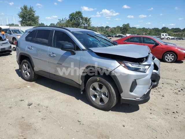 Photo 3 of 2025 TOYOTA RAV4 LE (VIN 4T3LWRFV3SU187140)