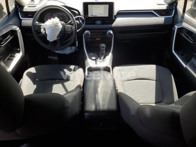 Photo 4 of 2025 TOYOTA RAV4 LE (VIN 4T3LWRFV3SU187140)