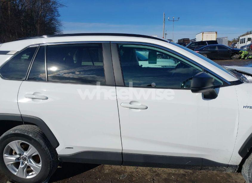 Photo 14 of 2021 Toyota Rav4 HYBRID LE (VIN 4T3LWRFV7MU022081)