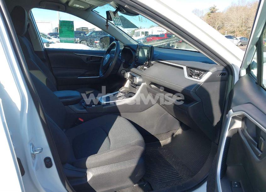 Photo 5 of 2021 Toyota Rav4 HYBRID LE (VIN 4T3LWRFV7MU022081)