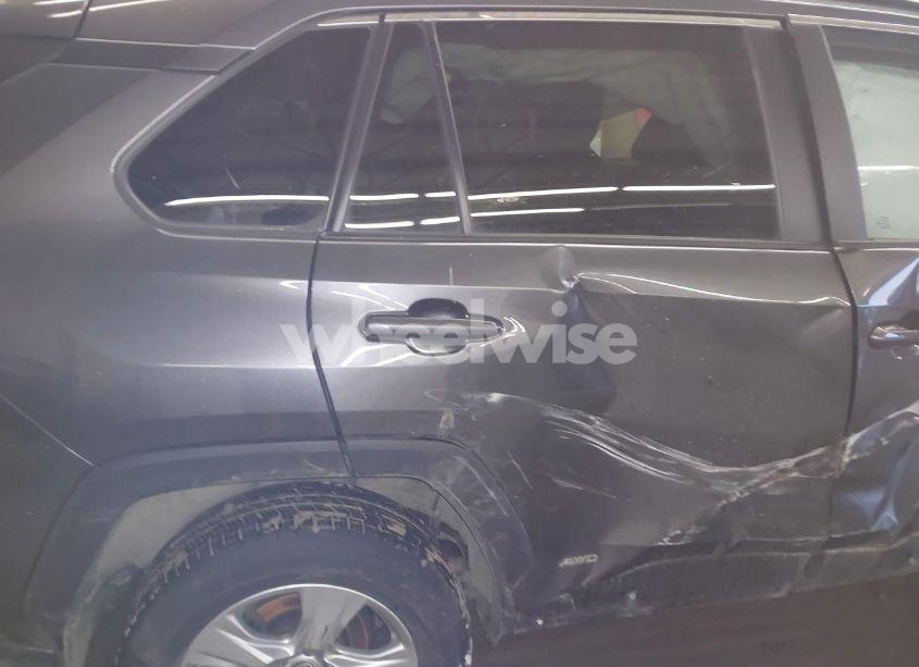 Photo 6 of 2021 Toyota Rav4 HYBRID LE (VIN 4T3M6RFV4MU031373)