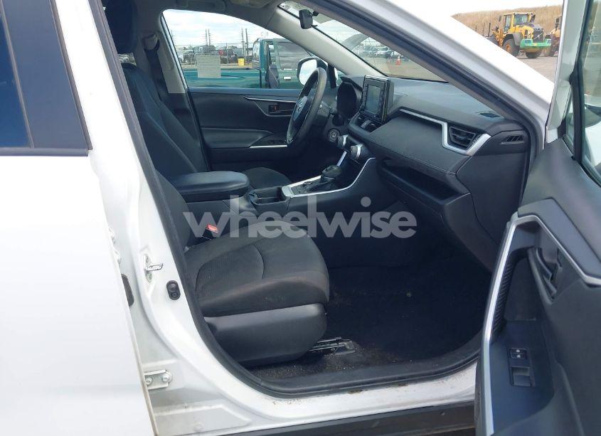 Photo 5 of 2021 Toyota Rav4 HYBRID LE (VIN 4T3M6RFVXMU006462)