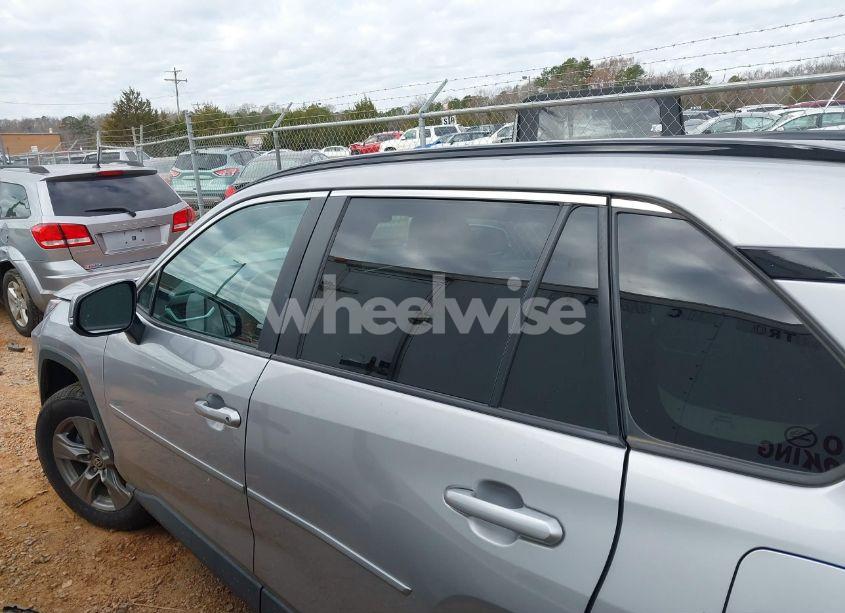 Photo 14 of 2022 Toyota Rav4 HYBRID LE (VIN 4T3MWRFV0NU073430)