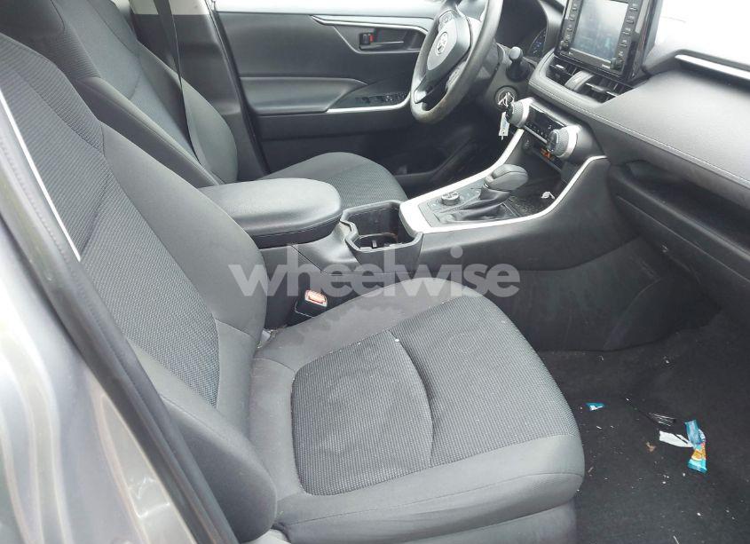 Photo 5 of 2022 Toyota Rav4 HYBRID LE (VIN 4T3MWRFV0NU073430)