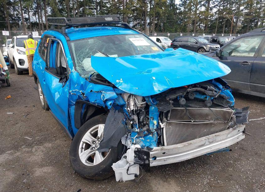 2021 Toyota Rav4 HYBRID LE (VIN 4T3MWRFV1MU049197) main photo