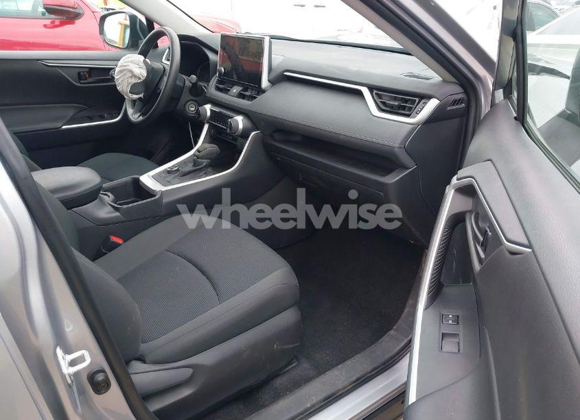 Photo 5 of 2024 Toyota Rav4 HYBRID LE (VIN 4T3MWRFV1RU133124)