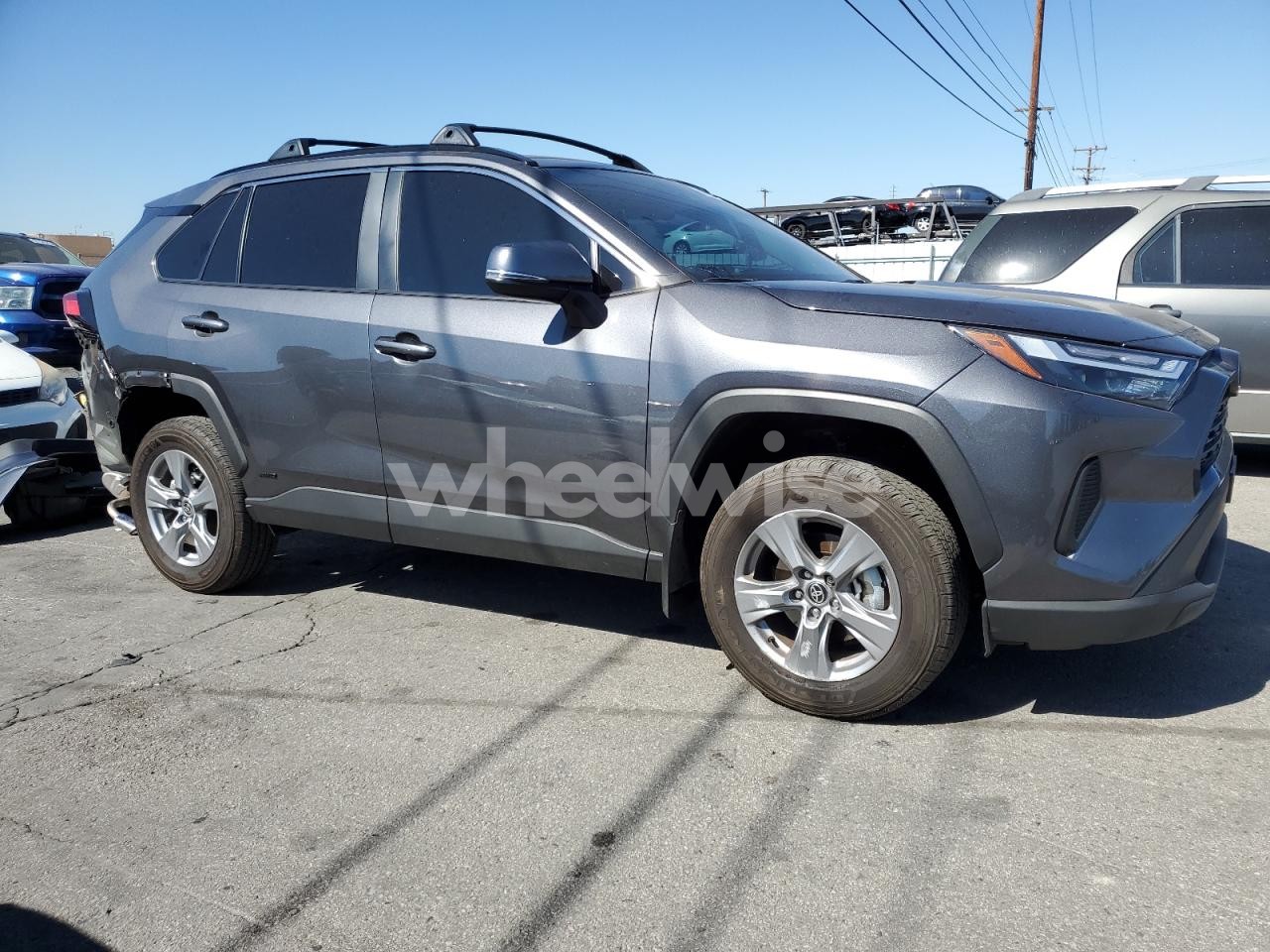Photo 4 of 2025 TOYOTA RAV4 LE (VIN 4T3MWRFV1SU186850)