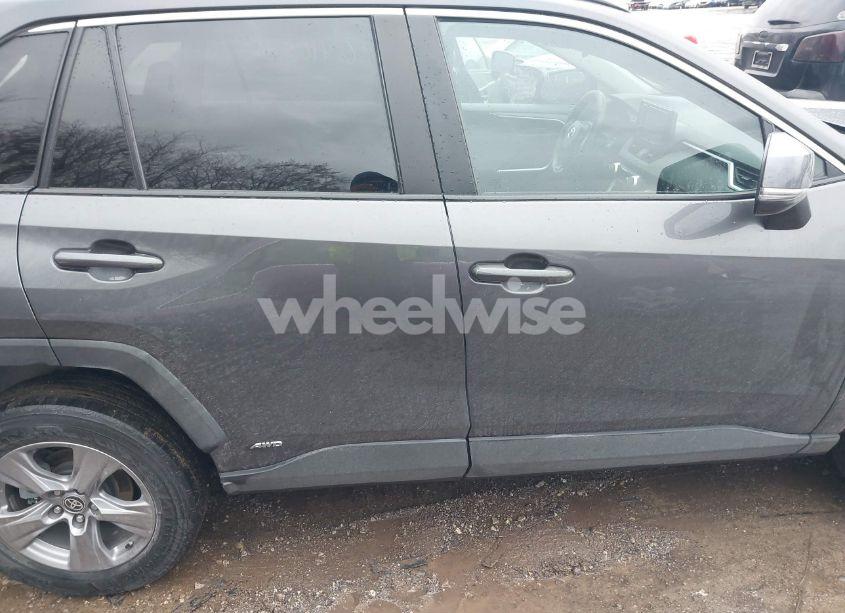Photo 13 of 2022 Toyota Rav4 HYBRID LE (VIN 4T3MWRFV3NU060039)