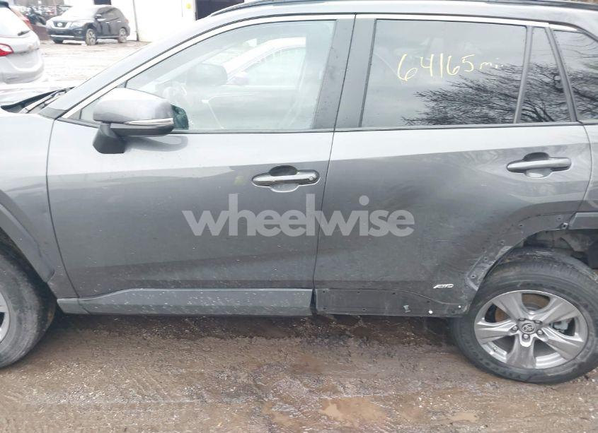 Photo 14 of 2022 Toyota Rav4 HYBRID LE (VIN 4T3MWRFV3NU060039)