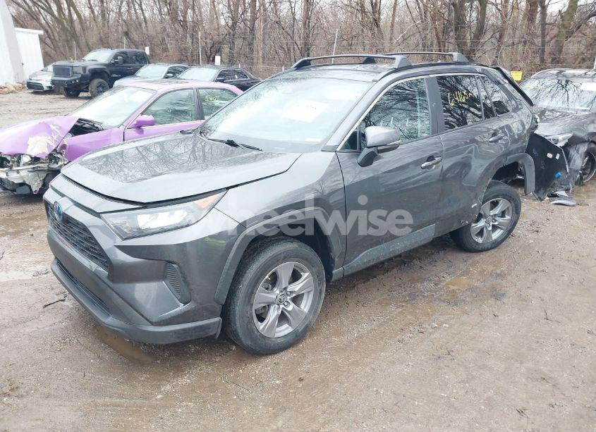 Photo 2 of 2022 Toyota Rav4 HYBRID LE (VIN 4T3MWRFV3NU060039)