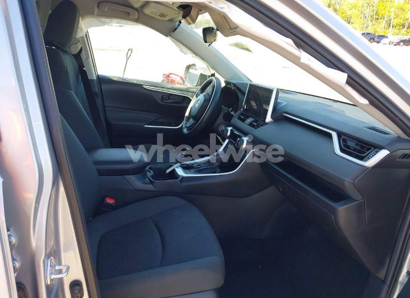 Photo 5 of 2024 Toyota Rav4 HYBRID LE (VIN 4T3MWRFV5RU119663)