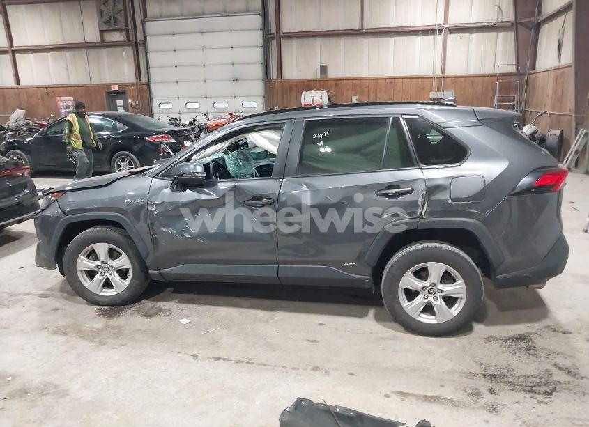 Photo 14 of 2021 Toyota Rav4 HYBRID LE (VIN 4T3MWRFV8MU016312)