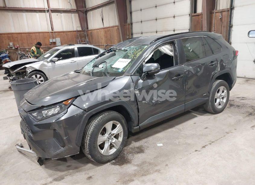 Photo 2 of 2021 Toyota Rav4 HYBRID LE (VIN 4T3MWRFV8MU016312)
