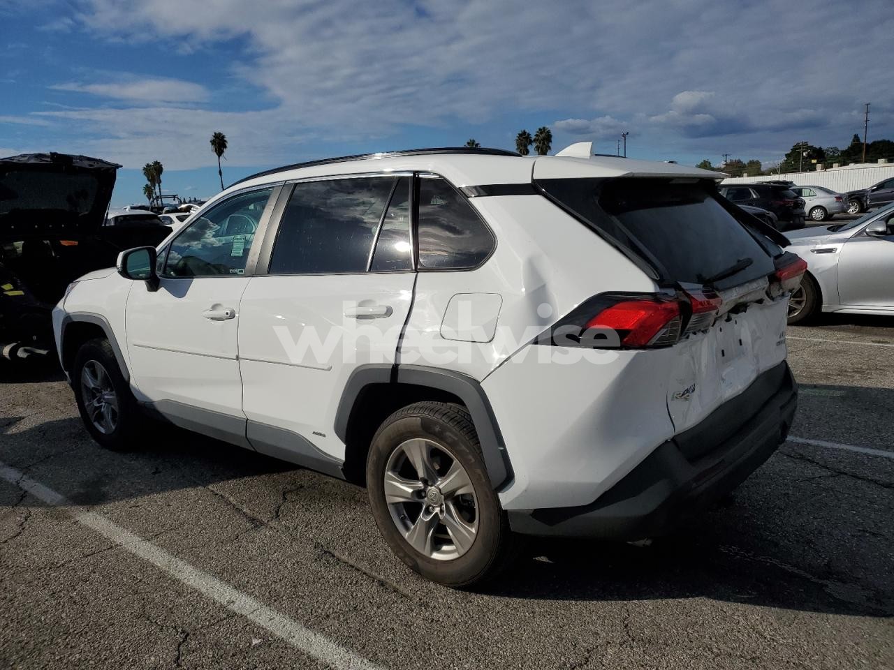 Photo 2 of 2023 TOYOTA RAV4 LE (VIN 4T3MWRFVXPU087418)