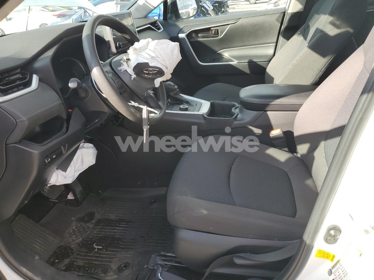 Photo 7 of 2023 TOYOTA RAV4 LE (VIN 4T3MWRFVXPU087418)