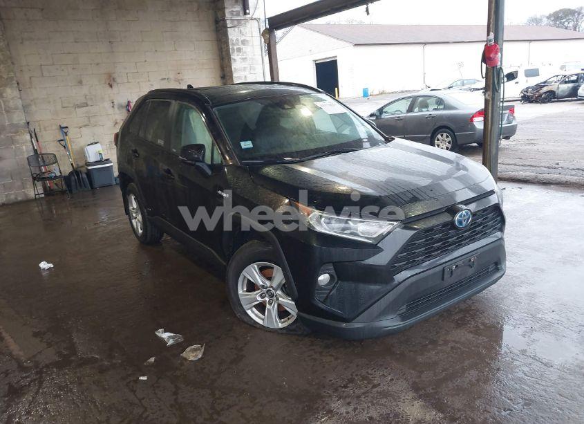 2021 Toyota Rav4 HYBRID XLE (VIN 4T3R6RFV0MU016522) main photo