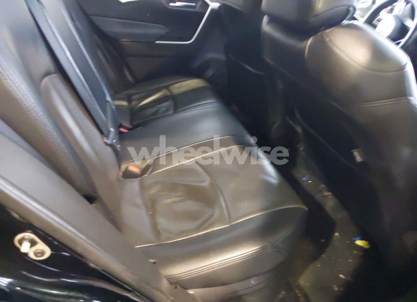 Photo 8 of 2021 Toyota Rav4 HYBRID XLE (VIN 4T3R6RFV0MU016522)