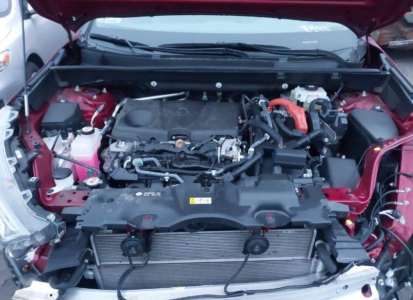 Photo 10 of 2021 Toyota Rav4 HYBRID XLE (VIN 4T3R6RFV0MU019033)