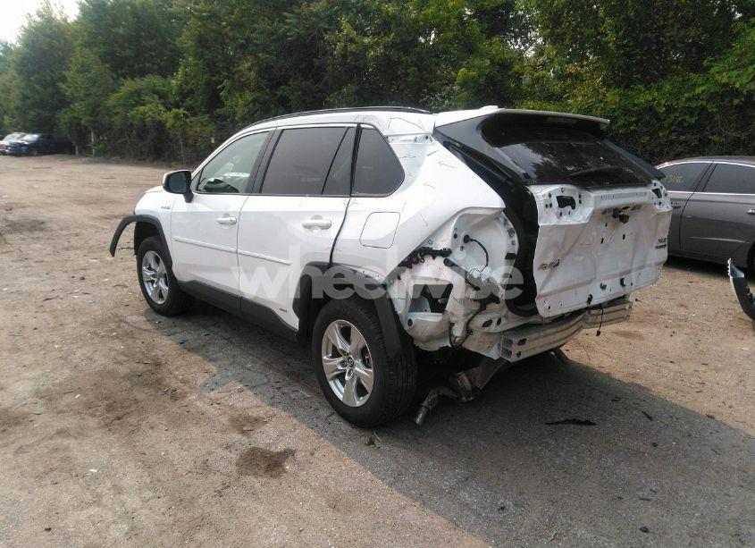Photo 3 of 2021 Toyota Rav4 XLE HYBRID (VIN 4T3R6RFV3MU007040)