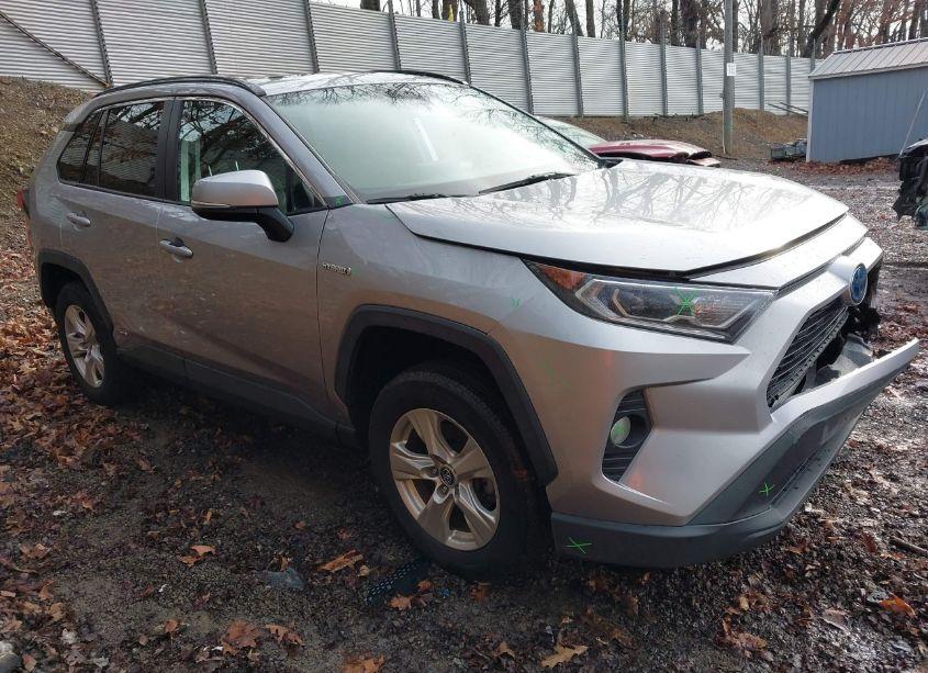 2021 Toyota Rav4 HYBRID XLE (VIN 4T3R6RFV3MU018233) main photo