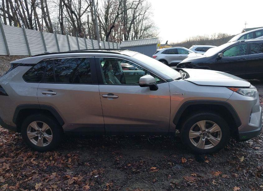 Photo 13 of 2021 Toyota Rav4 HYBRID XLE (VIN 4T3R6RFV3MU018233)