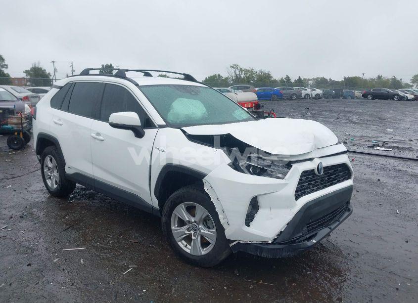 2021 Toyota Rav4 HYBRID XLE (VIN 4T3R6RFV6MU007601) main photo