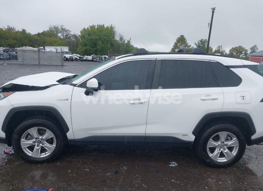 Photo 14 of 2021 Toyota Rav4 HYBRID XLE (VIN 4T3R6RFV6MU007601)
