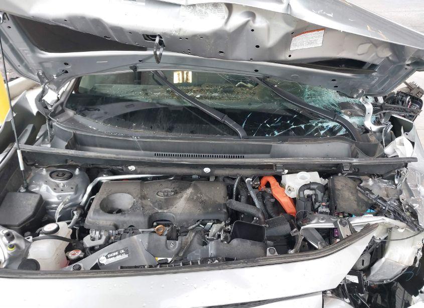 Photo 10 of 2021 Toyota Rav4 HYBRID XLE (VIN 4T3R6RFV7MU025816)