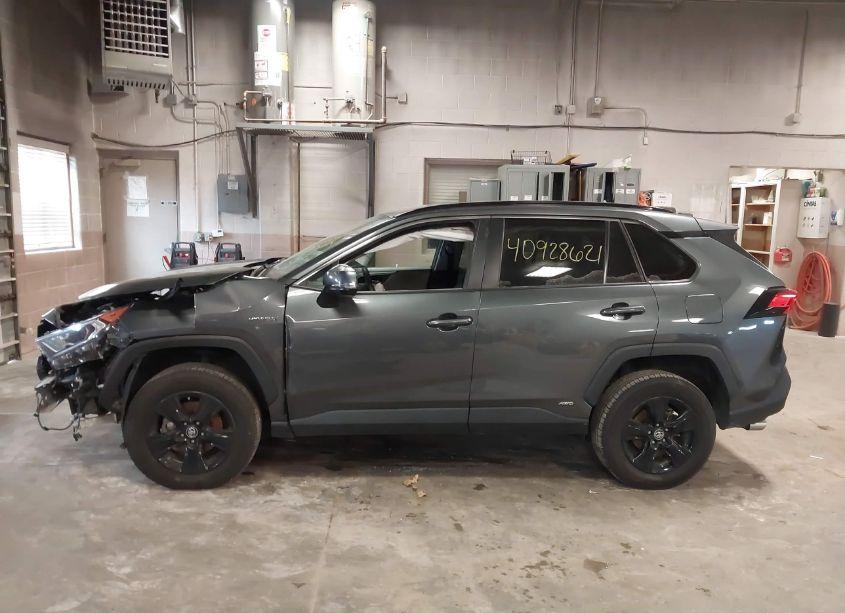 Photo 14 of 2020 Toyota Rav4 HYBRID XLE (VIN 4T3R6RFV8LU002754)