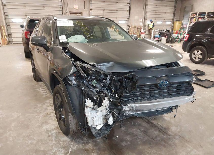 Photo 6 of 2020 Toyota Rav4 HYBRID XLE (VIN 4T3R6RFV8LU002754)