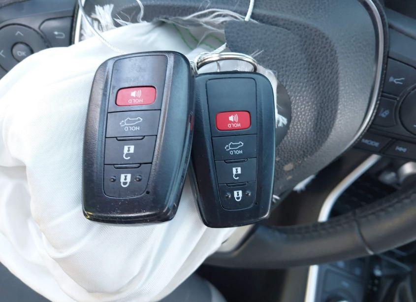 Photo 11 of 2021 Toyota Rav4 HYBRID XLE (VIN 4T3R6RFV8MU016574)