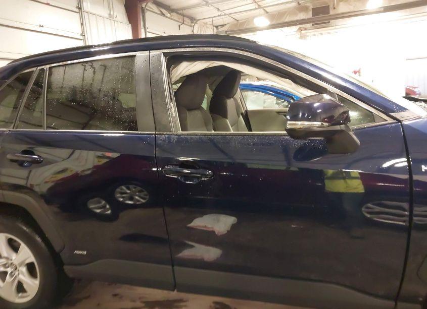 Photo 14 of 2021 Toyota Rav4 HYBRID XLE (VIN 4T3R6RFV8MU016574)