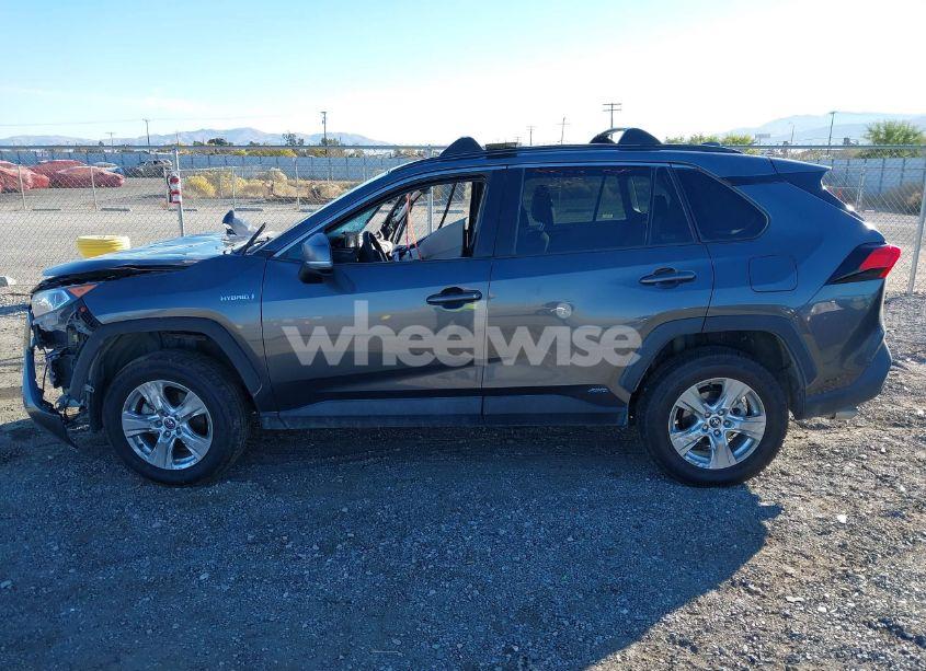 Photo 13 of 2020 Toyota Rav4 HYBRID XLE (VIN 4T3R6RFV9LU001497)