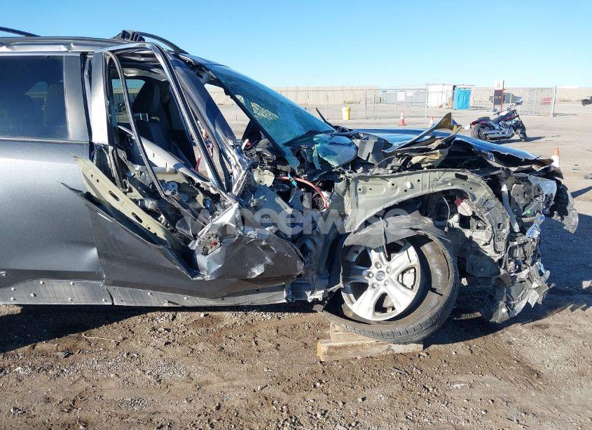 Photo 6 of 2020 Toyota Rav4 HYBRID XLE (VIN 4T3R6RFV9LU001497)