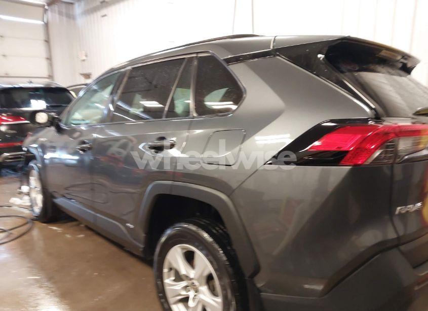 Photo 14 of 2021 Toyota Rav4 HYBRID XLE (VIN 4T3R6RFVXMU029925)