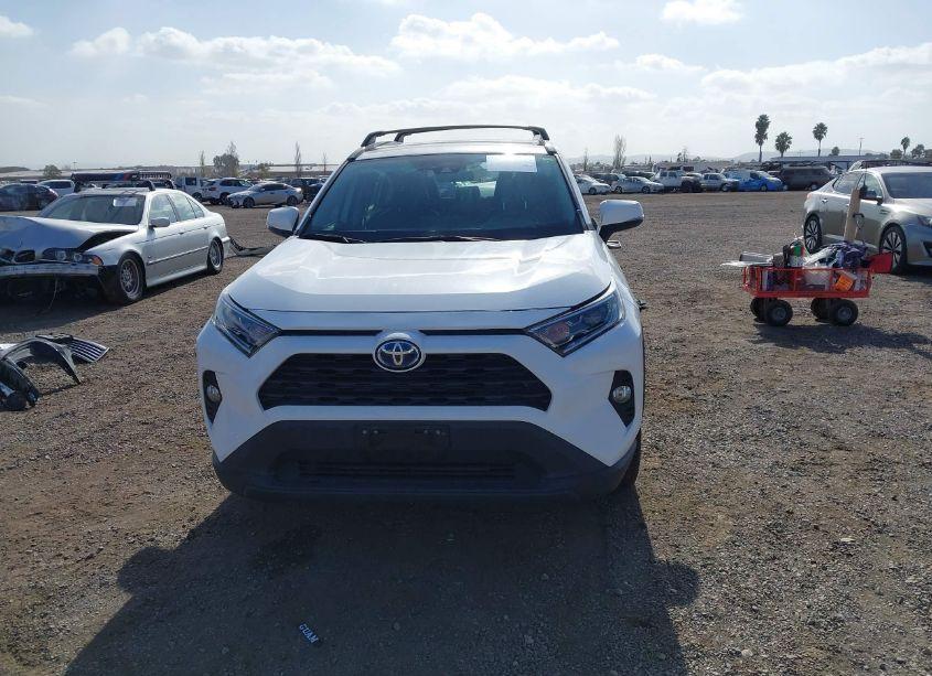 Photo 13 of 2020 Toyota Rav4 HYBRID XLE (VIN 4T3RWRFV0LU007978)