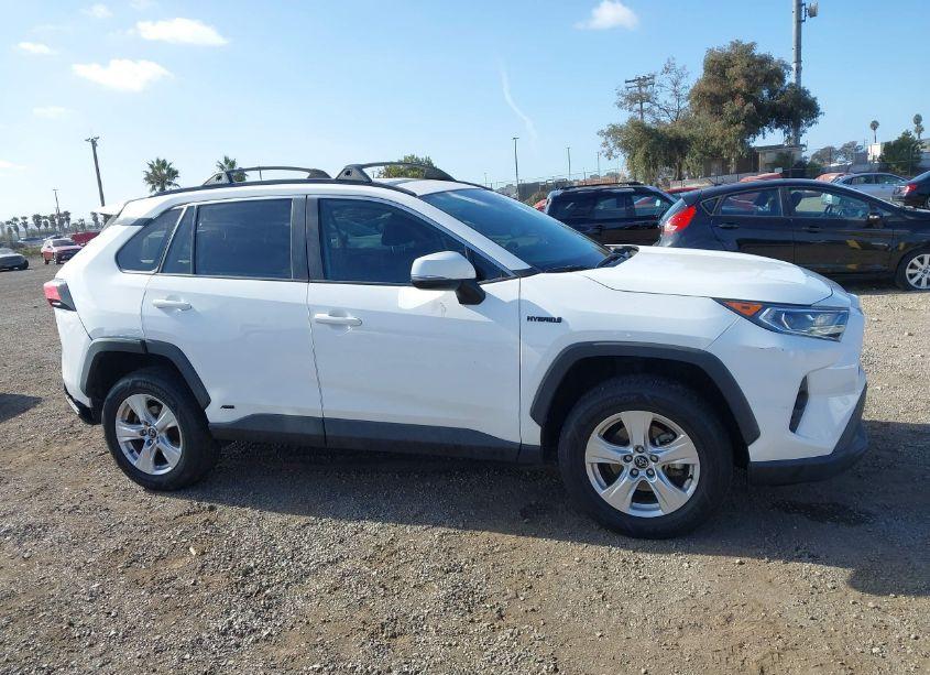 Photo 14 of 2020 Toyota Rav4 HYBRID XLE (VIN 4T3RWRFV0LU007978)