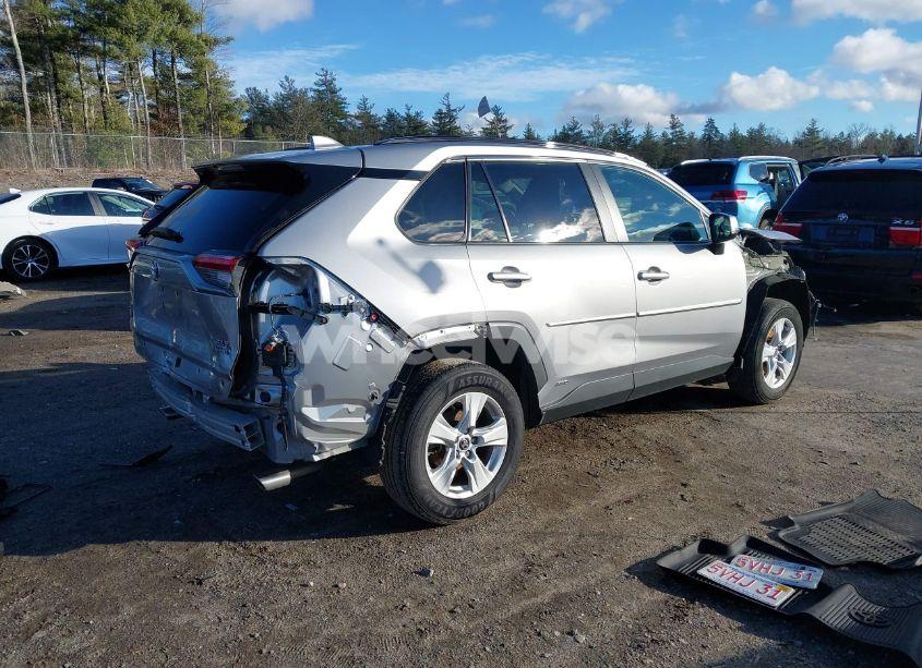 Photo 4 of 2021 Toyota Rav4 HYBRID XLE (VIN 4T3RWRFV0MU015841)