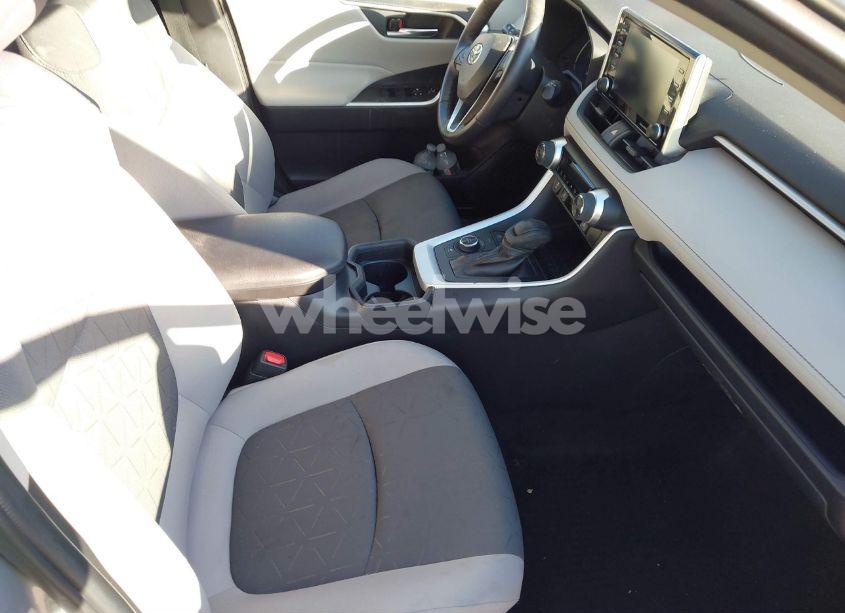 Photo 5 of 2021 Toyota Rav4 HYBRID XLE (VIN 4T3RWRFV0MU015841)