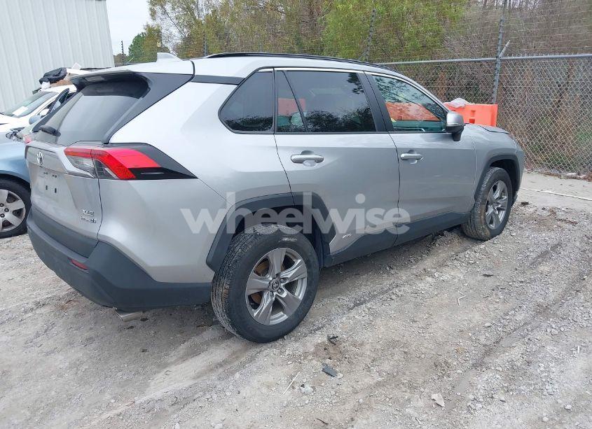 Photo 4 of 2022 Toyota Rav4 HYBRID XLE (VIN 4T3RWRFV0NU074874)
