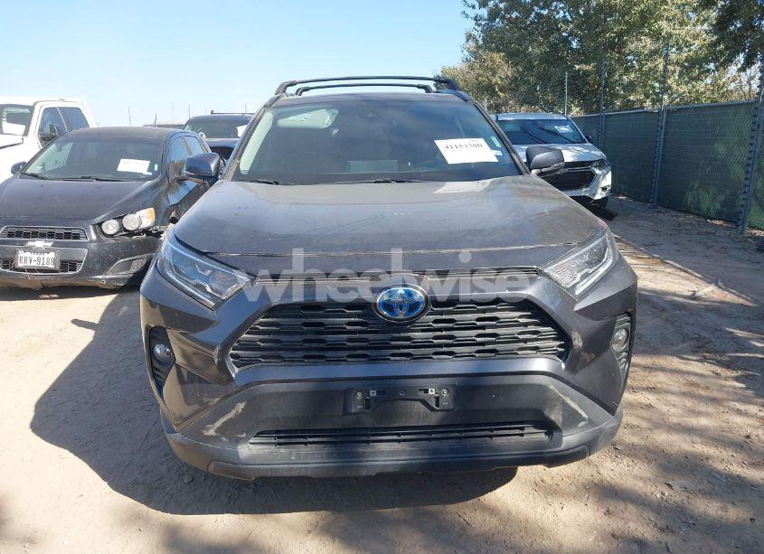 Photo 13 of 2021 Toyota Rav4 HYBRID XLE (VIN 4T3RWRFV1MU017694)