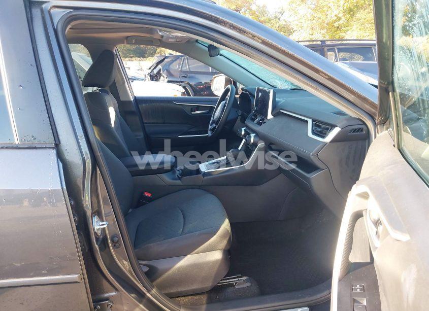 Photo 5 of 2023 Toyota Rav4 HYBRID XLE (VIN 4T3RWRFV1PU096434)