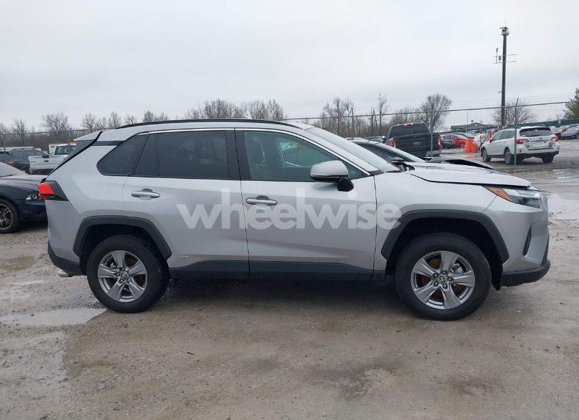 Photo 13 of 2023 Toyota Rav4 HYBRID XLE (VIN 4T3RWRFV1PU100966)