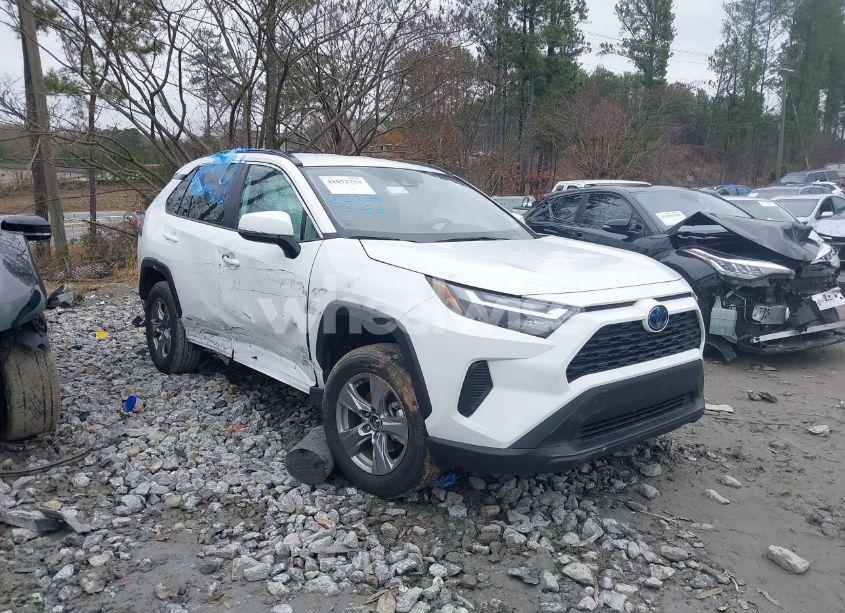 2024 Toyota Rav4 HYBRID XLE (VIN 4T3RWRFV1RU121853) main photo