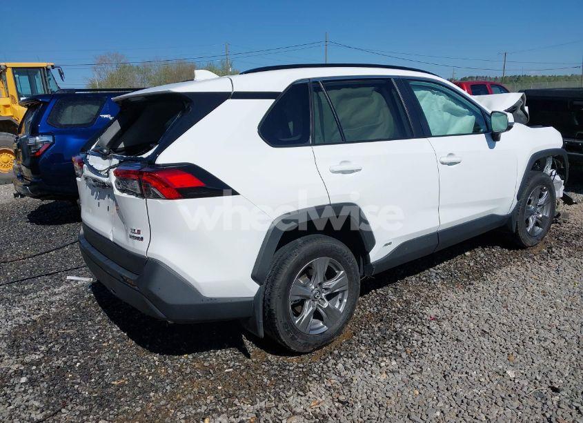 Photo 4 of 2024 Toyota Rav4 HYBRID XLE (VIN 4T3RWRFV1RU129659)