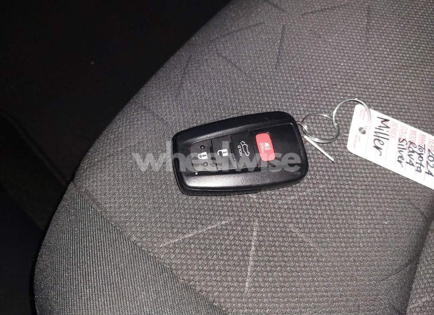 Photo 11 of 2024 Toyota Rav4 HYBRID XLE (VIN 4T3RWRFV1RU151726)